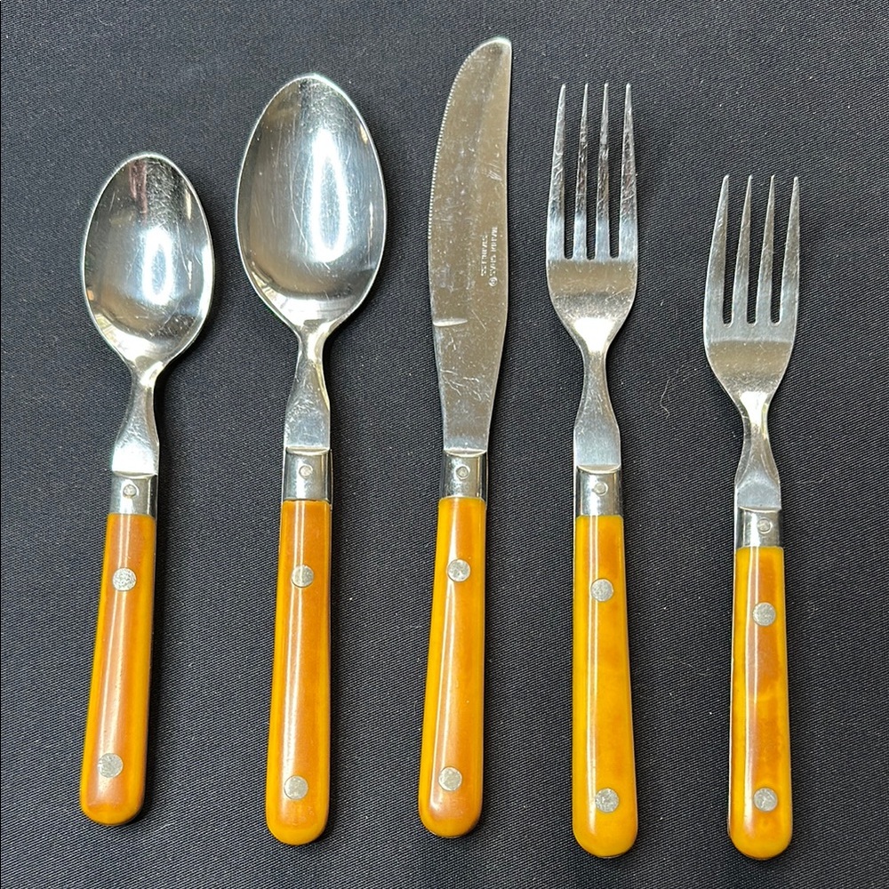 COPY - Vintage Amber Handle Flatware Set